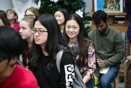 托木斯克国立大学外国学生帮助儿童插画日历写诗