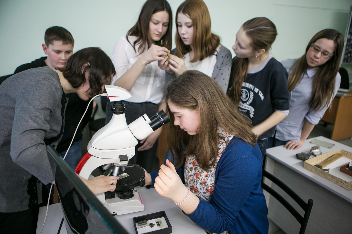 托国立将为中学生举办高新技术周