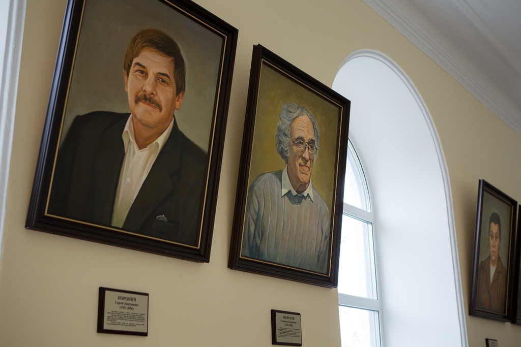 在托国立教授画廊出现了10幅新的科学家肖像