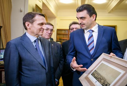 谢尔盖•纳雷什金—俄联邦国家杜马议长访问了托国立科学图书馆