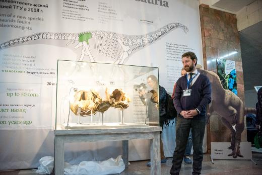 在西伯利亚发现的新恐龙有了自己的名字—сибиротитан（西伯利亚恐龙）