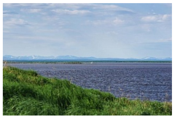托国立生物学家们将检测俄罗斯最大河流的微塑料