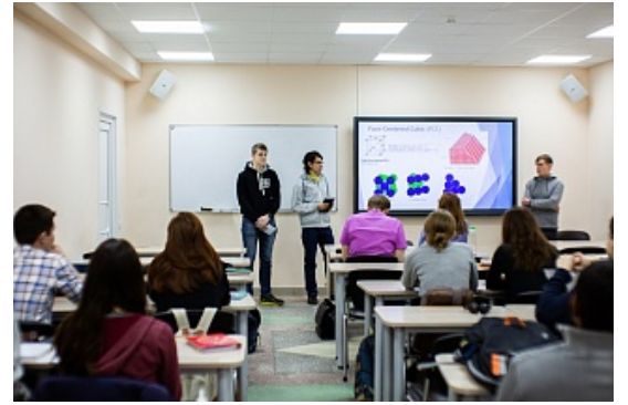 托国立的化学系和托木斯克理工大学试用了大规模学校的格局