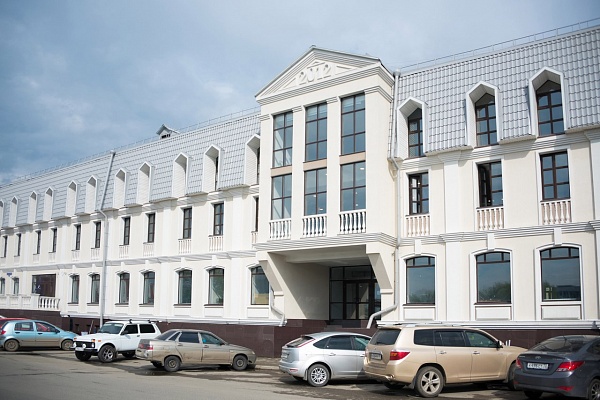 经济关系学院邀请您参加网络冬令营“您的全球机遇之国际视野”
