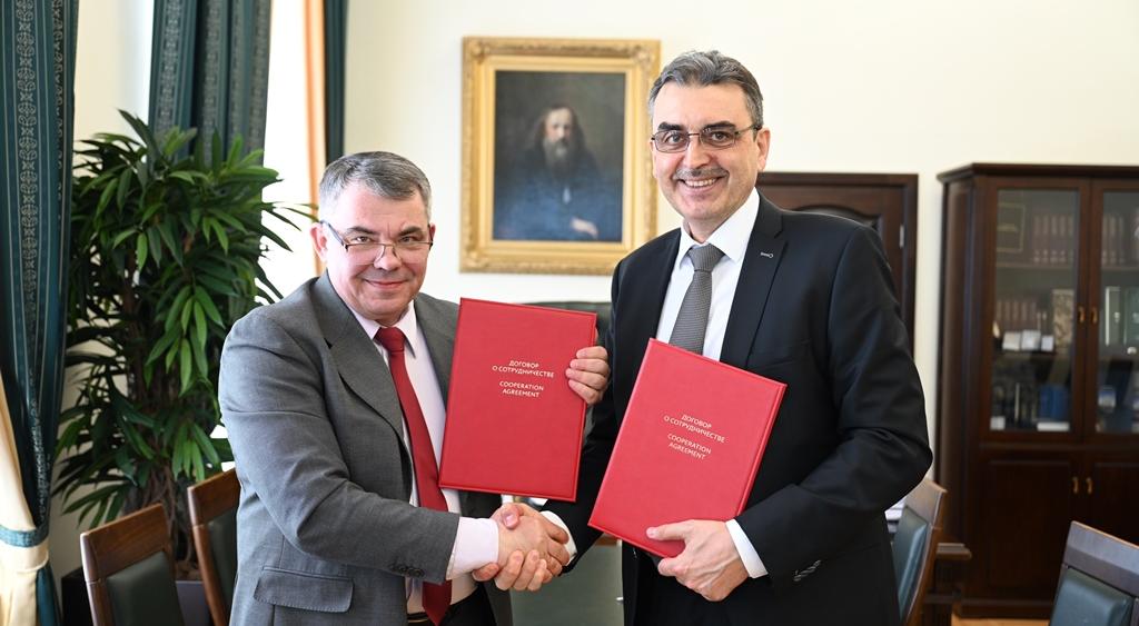 托木斯克国立大学与新西伯利亚国立大学将在材料科学和生物医学领域开展合作