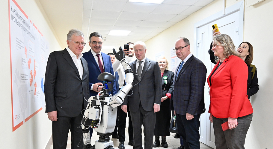 托木斯克国立大学成立工业机器人发展中心